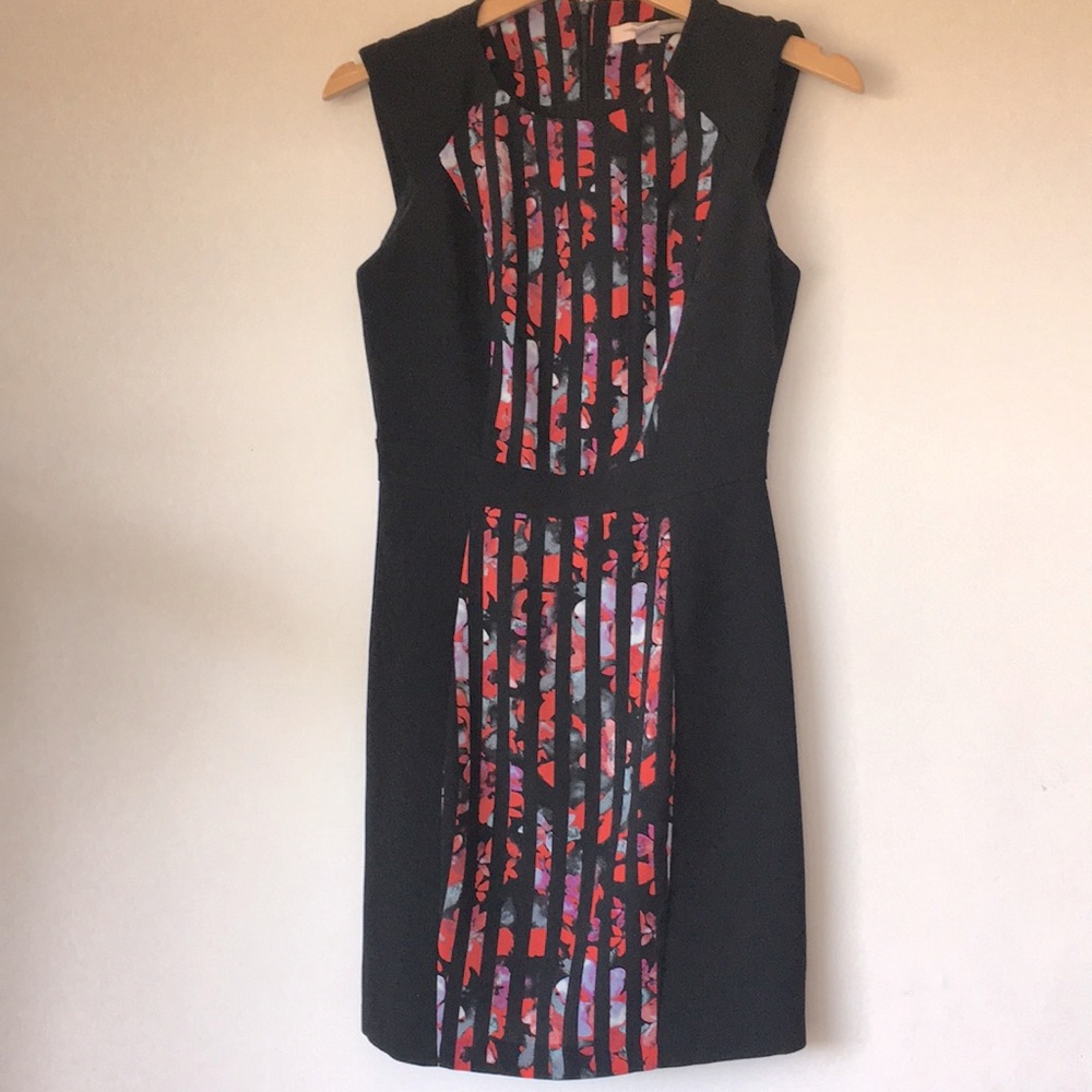 Forever 21 black floral stripes sleeveless dress. Excellent condition. Size XS